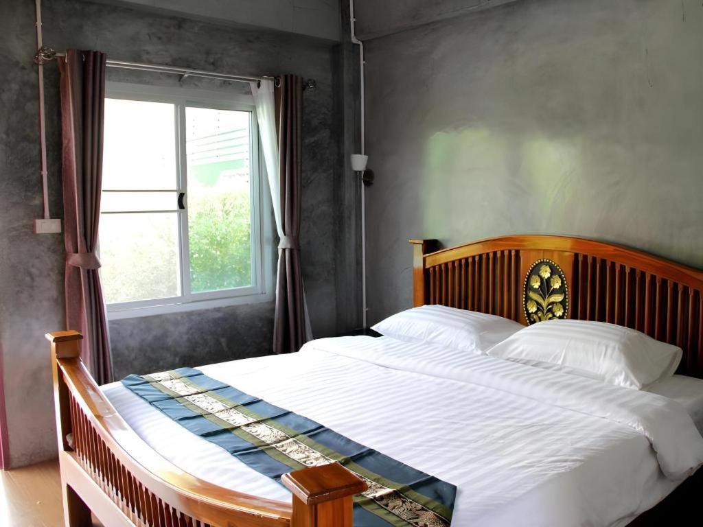 Rommai Rimnaam Resort Ранонг Экстерьер фото